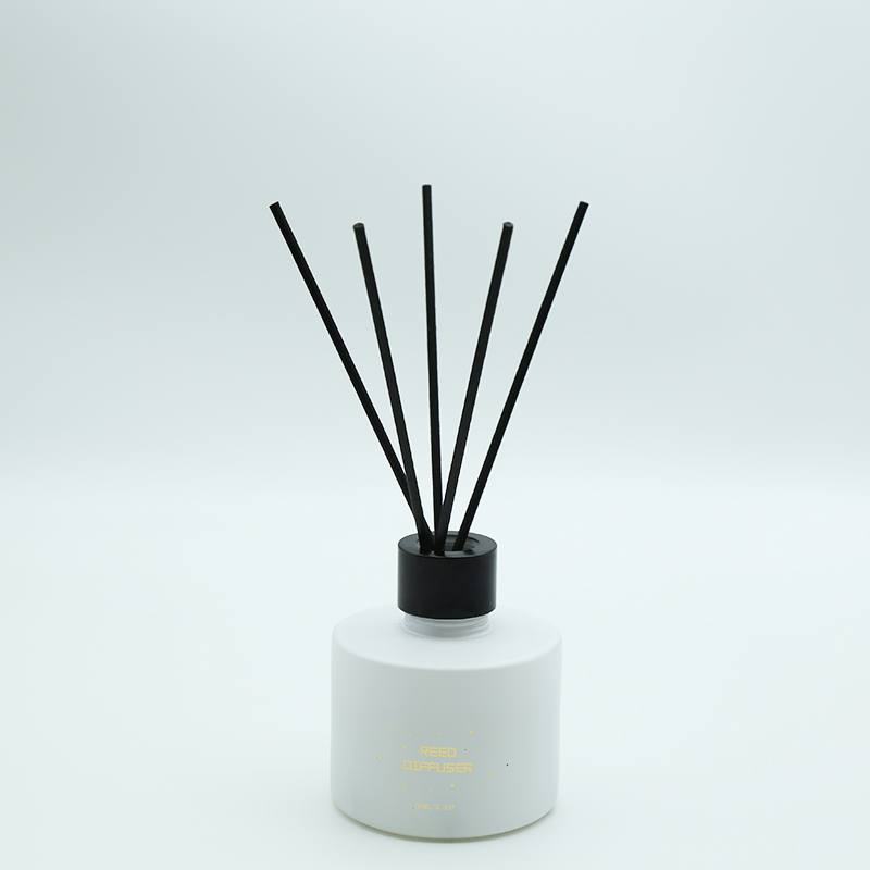 Reed diffuser oil China manufacturer room freshener UK with private label 